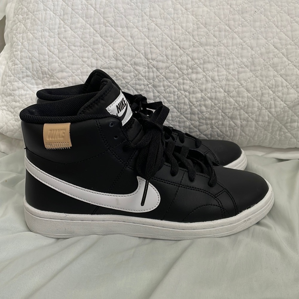 NIKE MID RISE WOMEN
